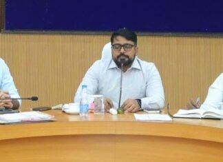 गर्मी में पेयजल की समस्या उत्पन्न न हो, इसके लिए अभी से तैयारी सुनिश्चित करेंः आशुतोष पांडेय