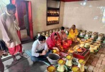 चैत्र नवरात्रि का शुभारंभ: मां सर्वमंगला मंदिर में जले आस्था के हजारों दीप, भक्तिमय हुआ वातावरण