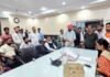 आरटीओ कार्यालय के सामने संचालित दुकानों, ठेलों को यथावत रखा जाए या हटाने से पूर्व उनके विस्थापन की व्यवस्था की जाए – महापौर