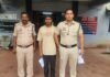 शराब के लिए पैसे नहीं दिए तो युवक से मारपीट, घर पहुंचकर दी जान से मारने की धमकी