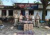 धान के खेत में छिपाकर रखी थी मध्यप्रदेश निर्मित 389 नग गोवा व्हिस्की, पुलिस ने किया जब्त